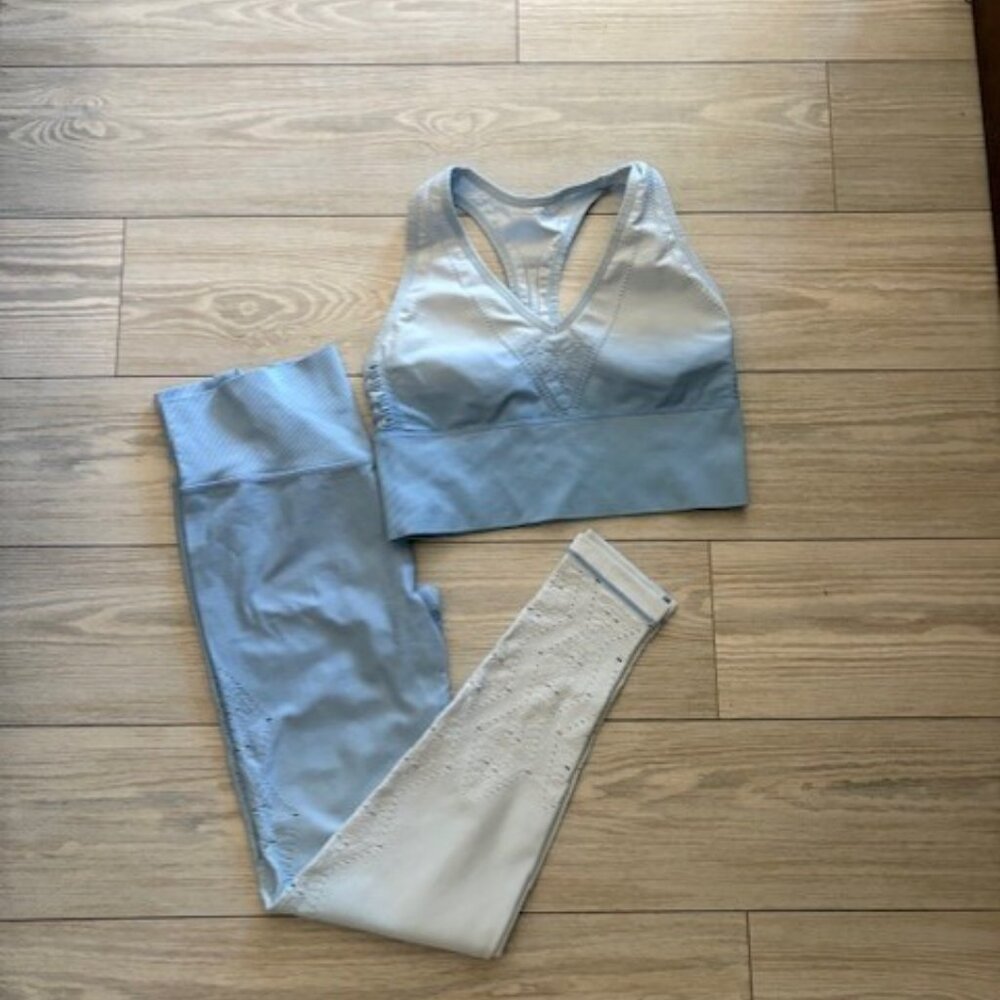 PINK Victoria’s Secret Blue Ombre Athletic Leggings/Top